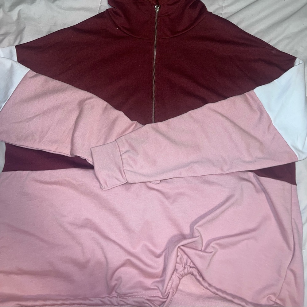 Adjustable hoodie. size xL.